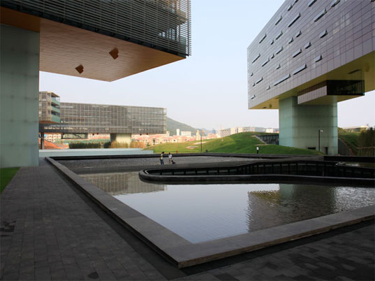 Steven Holl, horizontal skyscraper, leed platinum building, green building, solar powered building, eco architecture, green architecture, china green, office building, eco design, green design, sustainable design