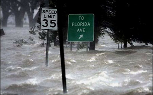 Hurricane katrina, Katrina victims sue greenhouse gas emitters, Katrina victims sue corporations, Hurricane Katrina damage, BP, Chevron, Exxon, Honeywell, BP, American Electric Power, AFP