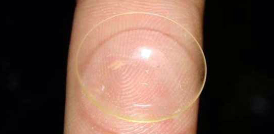 Vitamin E contacts contact lenses, contact lens, vitamin e, glaucoma, dry eye, medication, health, green design