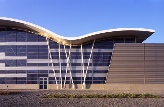 guillermo hevia, chile bottling plant, cristalchile bottling plant, sustainable architecture, passive solar architecture, energy efficient structure, green building, bioclimatic technology