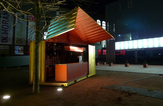 Froebe, shipping container, mobile shipping container bar, bar, mobile, recycled, upcycled