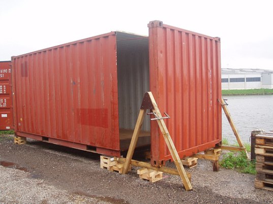 Froebe, shipping container, mobile shipping container bar, bar, mobile, recycled, upcycled