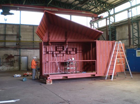 Froebe, shipping container, mobile shipping container bar, bar, mobile, recycled, upcycled