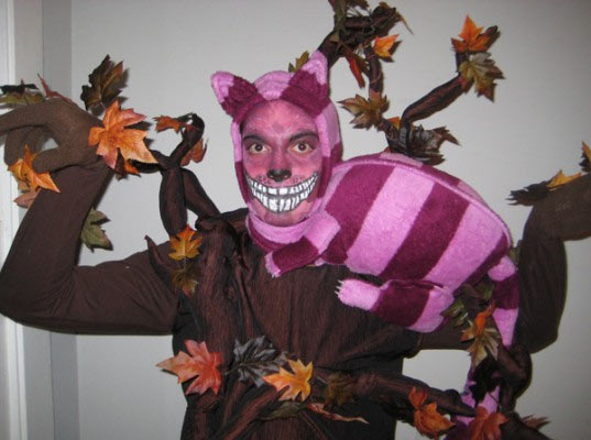 cheshire cat,  green halloween, inhabitat green halloween contest, costume contest, green costumes, eco costumes, earth friendly costumes, costume ideas