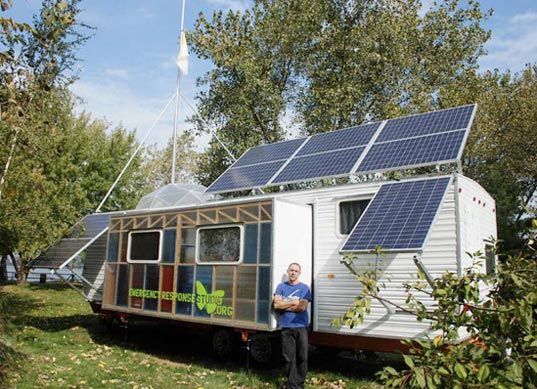 emergency response studio, paul villinski, new york artist, solar panels, mobile art studio, hurrican katrina response shelter, fema trailer, green trailer, renewable energy