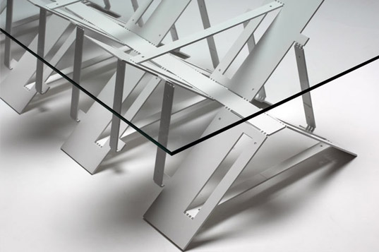 Formtank, flatpack table, london design festival 2008, sustainable design, waste reduction, sustainable furniture, green design