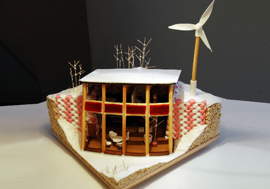 Earthship Lollipop, EarthshipLollipop1, earthship, gingerbread, lollipop, gingerbread house, green gingerbread house, eco gingerbread house, holiday green house