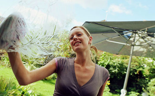 Green Cleaning 101, Green Home 101, Eco cleaners, green cleaners, healthy cleaners, Inhabitat series, green cleaning