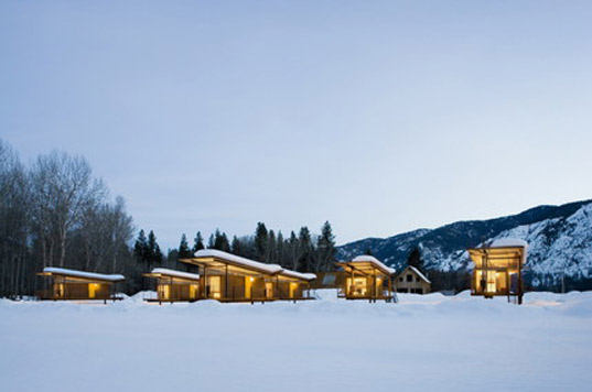 olson sundberg kundig allen architects, tom kundig, rolling huts, delta shelter, sustainable cabing
