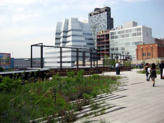 high line, sky park, new york city green space, urban park design, urban green space, urban oasis, chelsea high line, elevated park, trainyard park