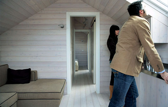 Joshua Tree prefab, Hangar prefab, Hangar Joshua Tree prefab, Hangar Joshua Tree, new prefab homes, new prefab design, prefabricated housing, prefab design, small homes, wooden homes, steel clad homes, steel clad structures, prefab Milan, prefab Milan 2008, prefab Zona Tortona, jt6.jpg