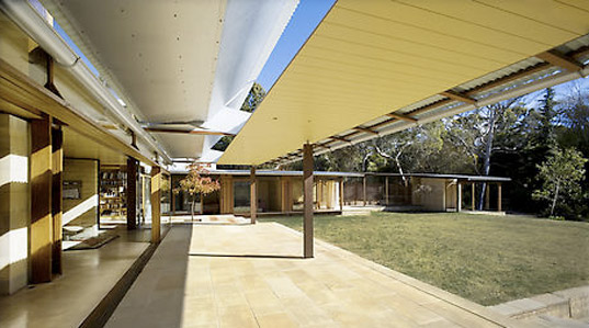 james stockwell, leura house, sustainable architecture, new south wales, wilkinson award 2008, sydney australia, blue mountains, green building