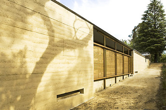 james stockwell, leura house, sustainable architecture, new south wales, wilkinson award 2008, sydney australia, blue mountains, green building