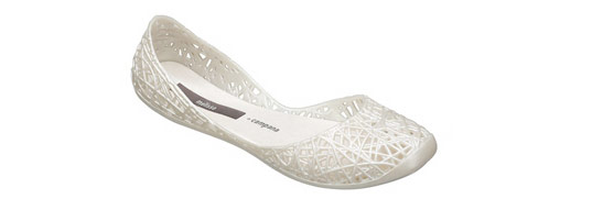 melissa sandals, melissa plastic dreams, eco friendly sandals, green sandals, vegan sandals, melissa vivienne westwood, vivienne westwood, summer sandals, eco-fashion, eco-shoes, sustainable style, non-toxic plastic, jellies, spring sandals, flats