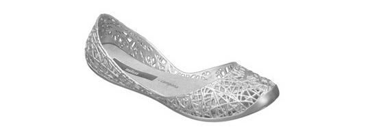 melissa sandals, melissa plastic dreams, eco friendly sandals, green sandals, vegan sandals, melissa vivienne westwood, vivienne westwood, summer sandals, eco-fashion, eco-shoes, sustainable style, non-toxic plastic, jellies, spring sandals, flats