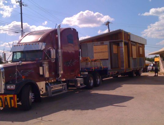 reclaimed space, dwell on design, prefab, cabin, 2009, ecofabulous, ebay, auction, habitat for humanity