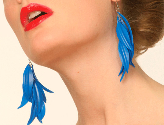 kumvana gomani, recycled jewelry, recycled plastic bottles, eco-jewelry