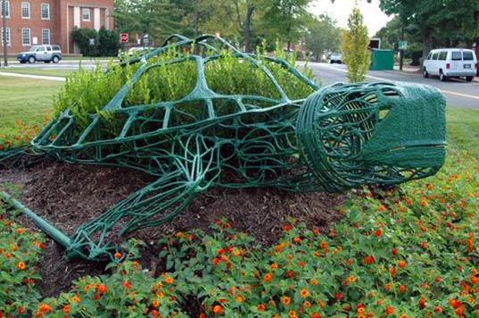 topiary joe, sustainable design, green design, sustainable garden sculptures, green thumb, eco art topiaryjoe-ed04