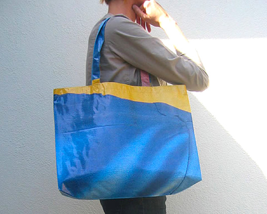 Touch New York, Touch Collection, Zoe Melo Touch, Mana Collection, Mana Bernardes, Tatiana Sperhacke, Tatiana Sperhacke TAT, sustainable design TOUCH, sustainable style, recycled products, recycled products TOUCH, New York Design Week Touch New York, Touch green design, Touch exhibition New York, Touch eco-friendly design, Touch banner bags, recycled billboard bags