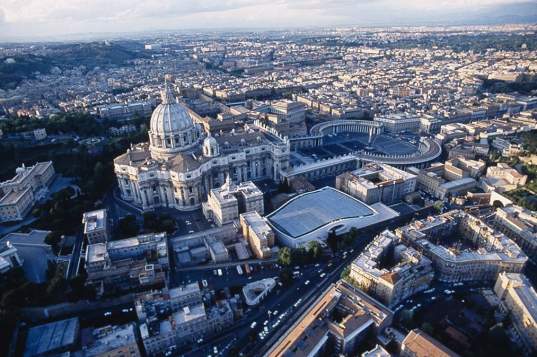 solar powered vatican, sustainable design, green design, renewable energy, europe's largest solar plant, solar power, photovoltaic panels, green pope, alternative energy