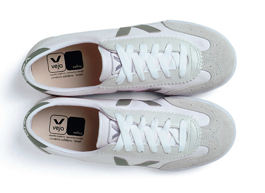 Veja Spring Summer 2008, Veja Volley Collection, Veja fair trade latex, Veja fair trade cotton, Veja footwear, Veja sneakers, Veja sustainable style, Veja eco-chic, Veja green sneaks
