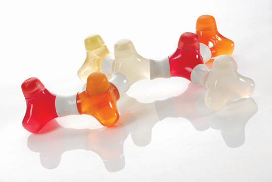 eco design kids, eco friendly toys, eco play, healthy drinks kids, interlocking toys, organic drinks kids, recycled materials kids, sustainable product design kids, Y knots toys, Y Water, Y Water recyclable bottles, Y Water Yves Béhar, Yves Béhar